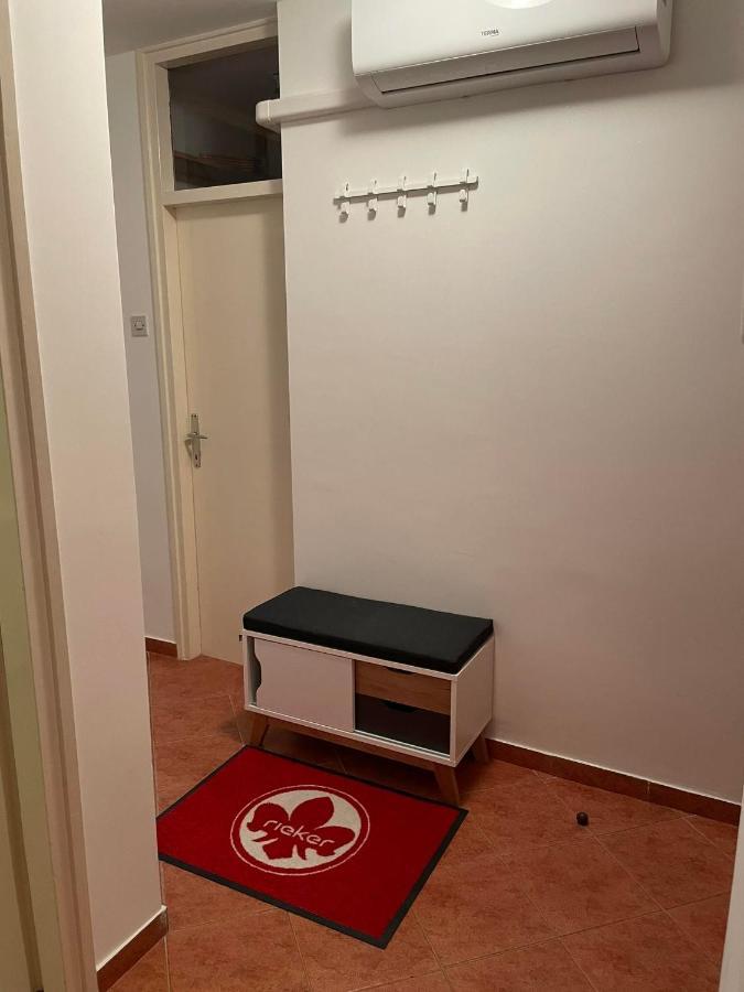 Lolly Apartment Карловац Екстериор снимка