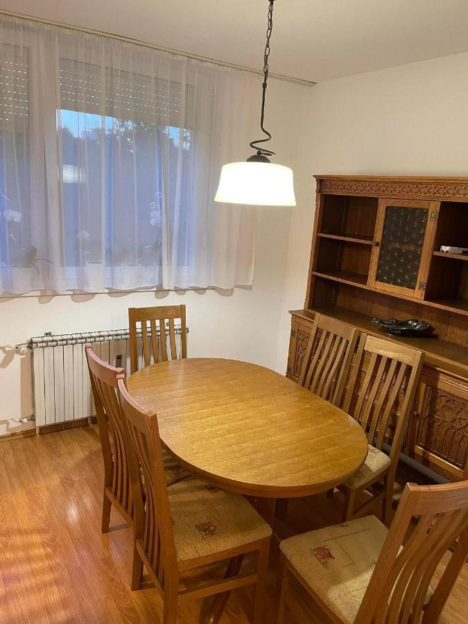 Lolly Apartment Карловац Екстериор снимка