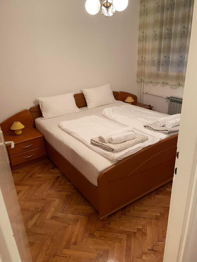 Lolly Apartment Карловац Екстериор снимка